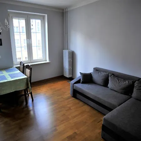 Dluga Street Apartment *